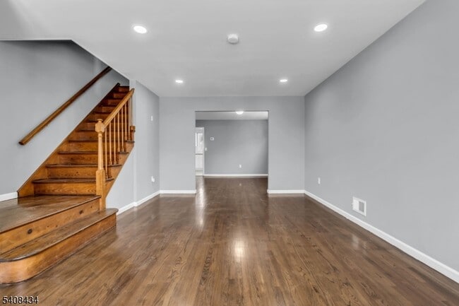 Photo - 417 Highland Pl