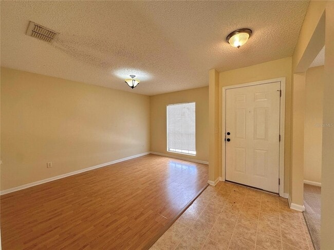 Photo - 89 Berkshire Ln