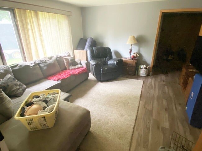 Photo - 3-bedroom Home on Private Country Lot with...