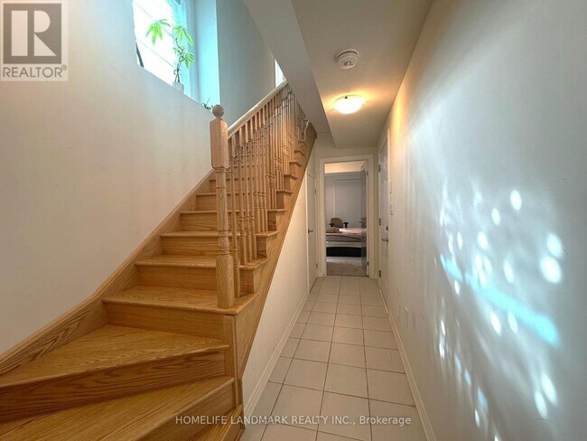Photo - 18 Lavinia Rd