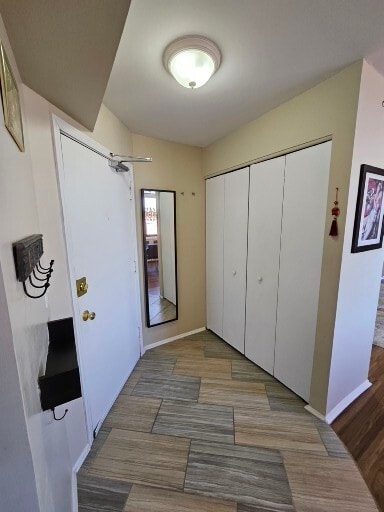 Building Photo - 6325 N Sheridan Rd Unit 1907