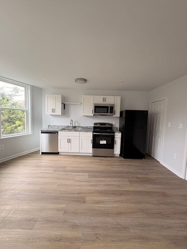 Photo - 2633 N Charles St Unit 3