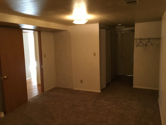 Photo - 428 S Grant St Unidad C (Basement)