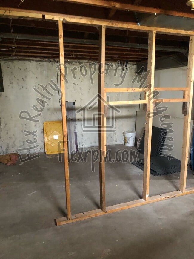 Photo - West Side Town Home - Sylvania Schools!!!