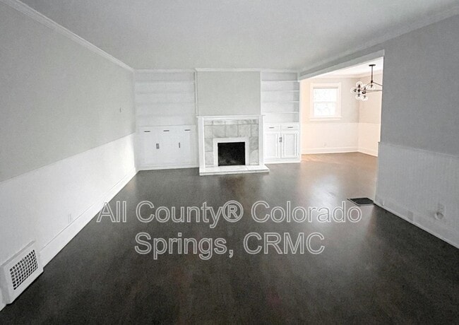 Photo - 2003 N El Paso St