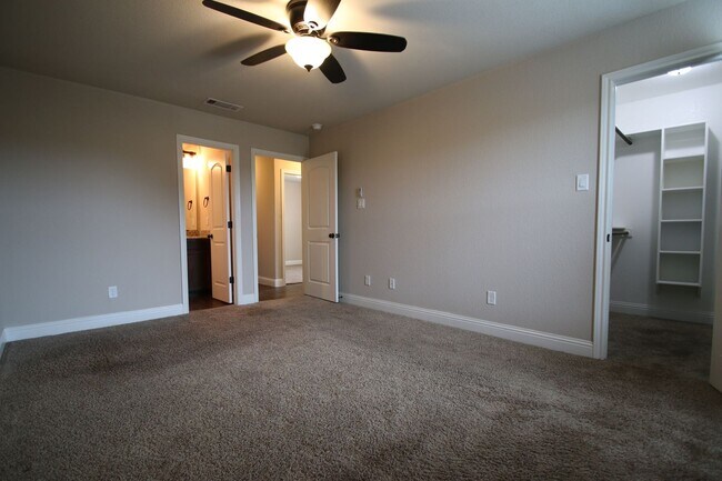 Photo - 142-144 Crossbow Ct. Unit 144