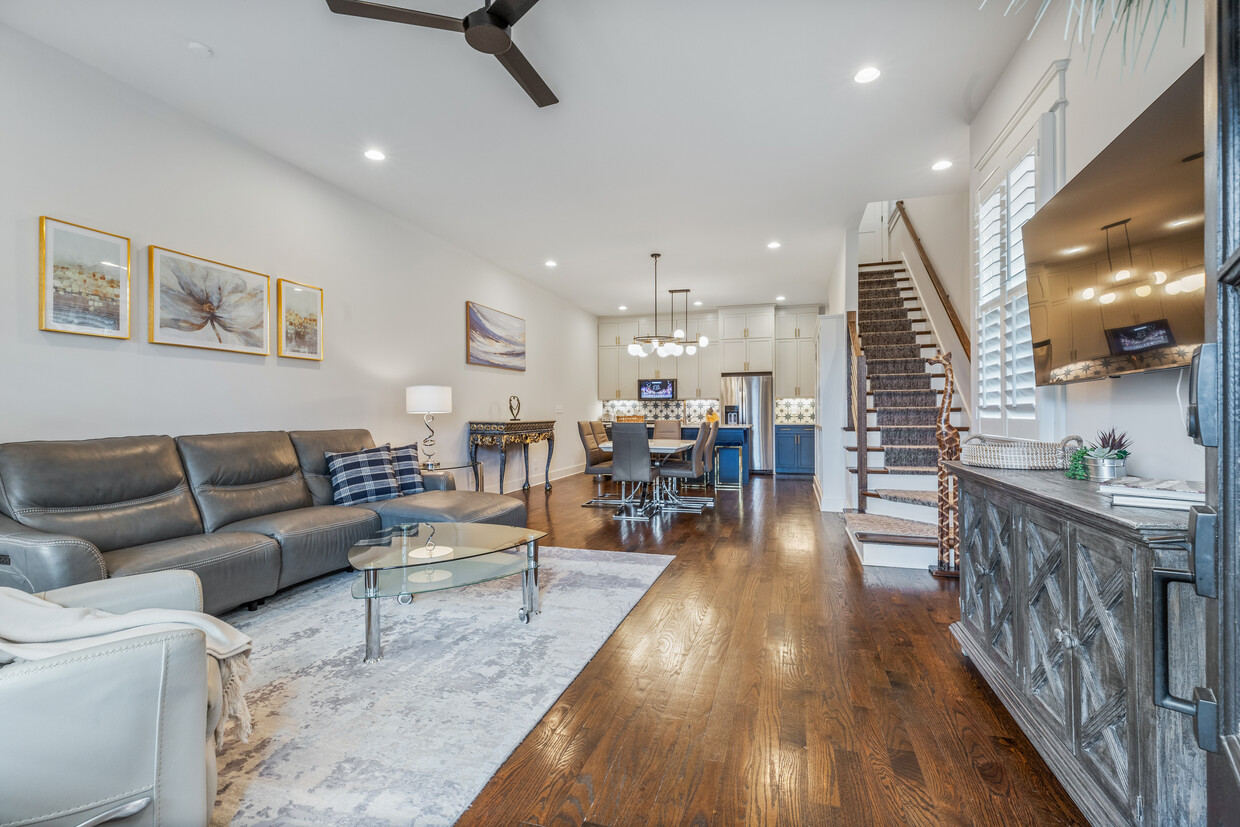 Photo - 1820 4th Ave N (Nashville, TN)