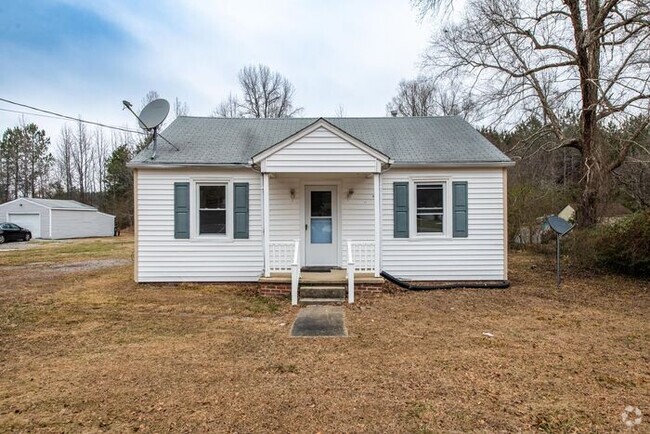 Building Photo - Cozy 2/1 with large backyard Rental