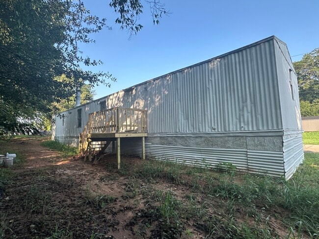 Photo - 215 Mercer St