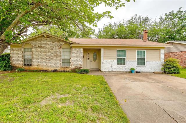 Building Photo - 812 E Prairie View Rd Rental