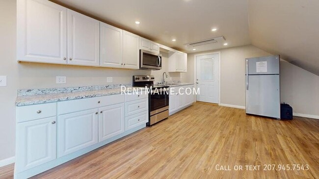 Photo - 2 Danielson St Unit 6