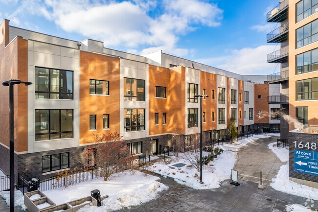 Photo - Alcove Wicker Park