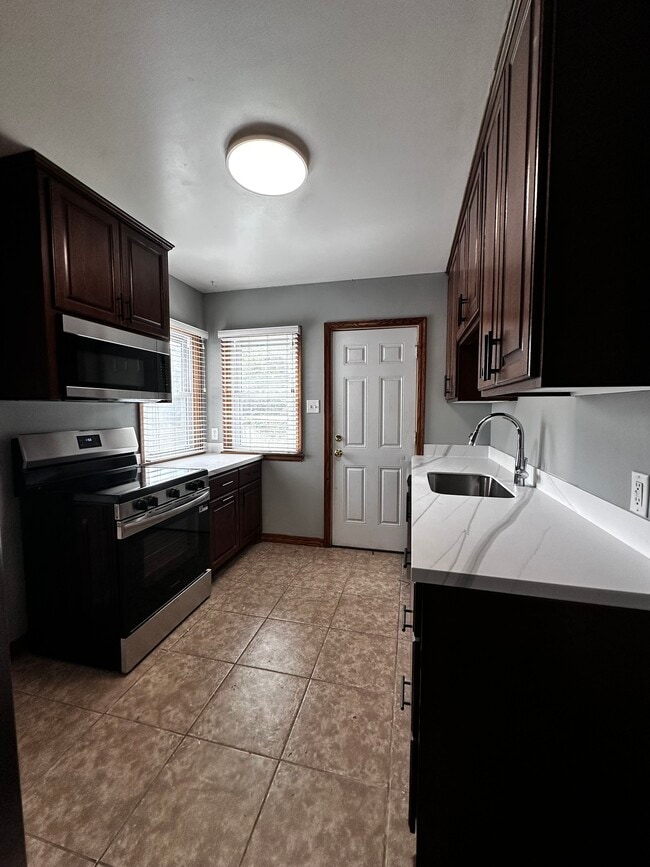 Photo - 3858 Wooddale Ave S