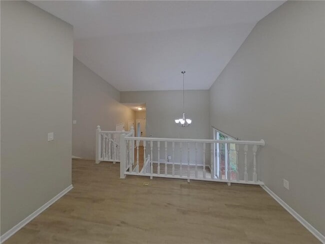 Photo - 4448 Hamilton Dr