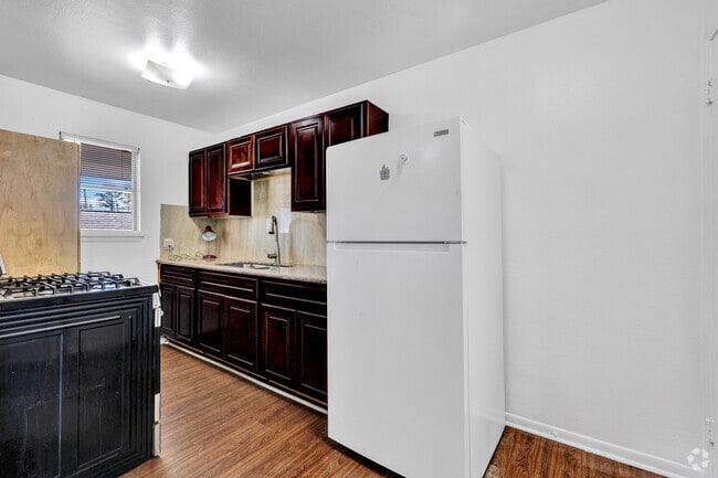 1 habitación, 1 baño, 650 pies cuadrados, cocina - 3016 Blodgett St