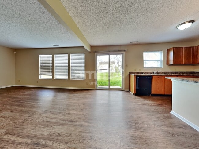 Photo - 12338 Teacup Way