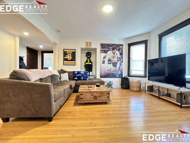 Photo - 325 Faneuil St Apartments Unit 2