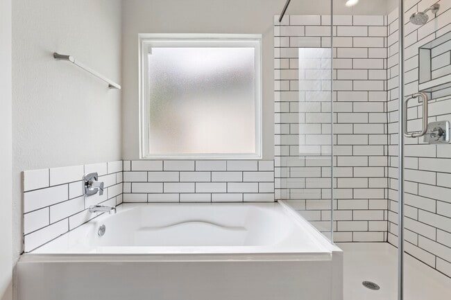Photo - 14006 Juniper Pt Ln