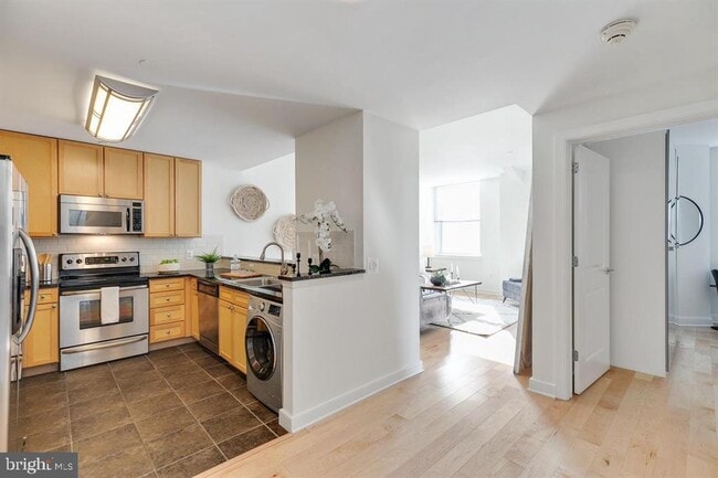 Photo - 111 S 15th St Unit 2208
