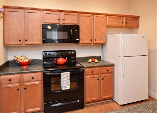 Photo - 623 Wyndhurst Dr Unit 309