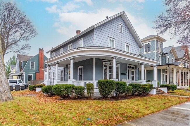 Building Photo - 901 W Wayne St