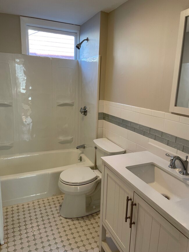 Photo - 105 Fox Hill Rd Unit 1