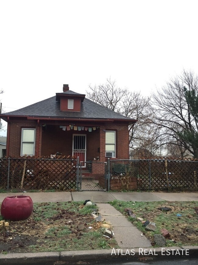 Photo - 3734 Lipan St