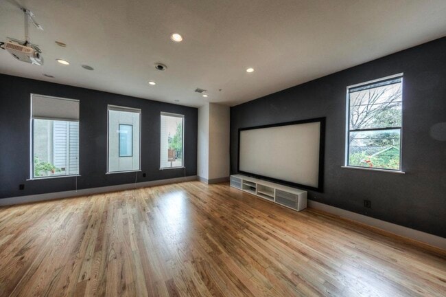 Photo - 2310 Union St Unit A