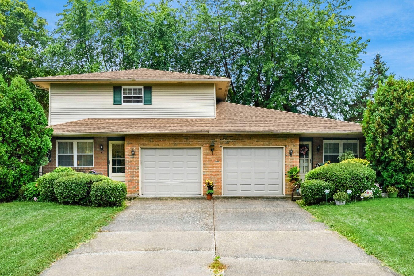 Photo - 2679 Blossom Ave Townhome