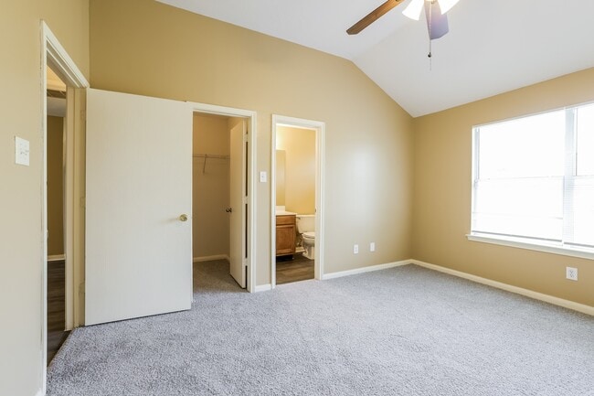 Photo - 16039 Imperial Forest Ln