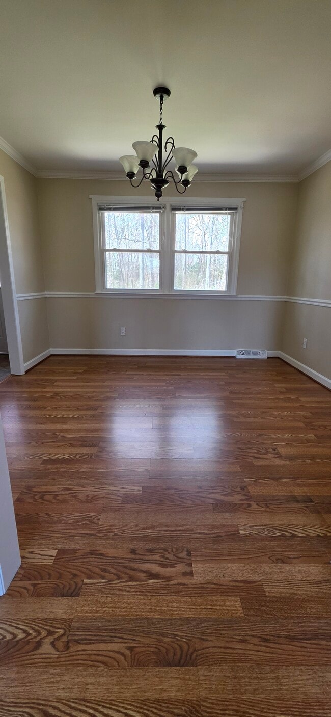 Photo - 1010 Damon Dr