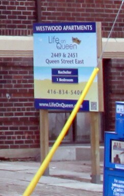 Photo - 2451 Queen St E