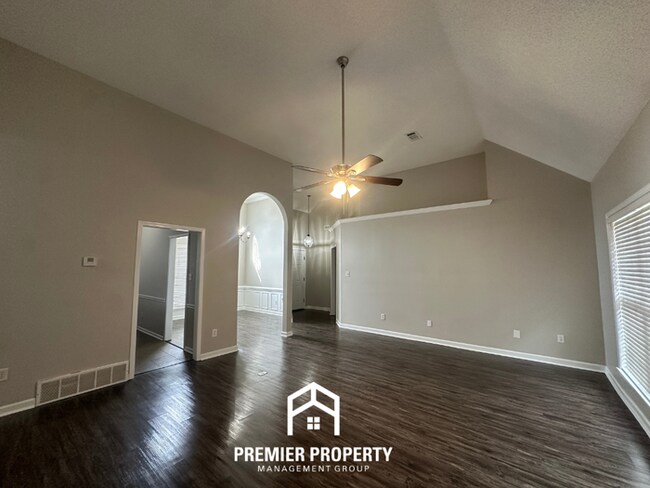 Photo - Spacious 4BR/2BA Memphis Rental with 2-Car Garage, High Ceilings & Fireplace