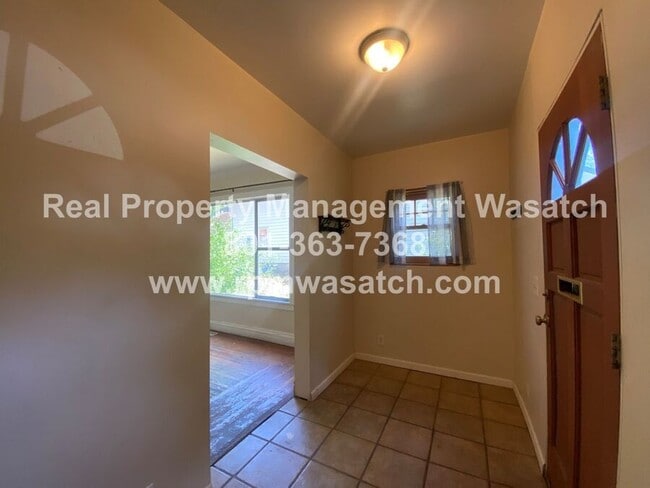 Photo - 1011 S Windsor St