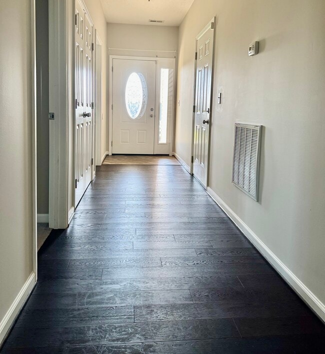 Photo - 325 Falling Br Rd