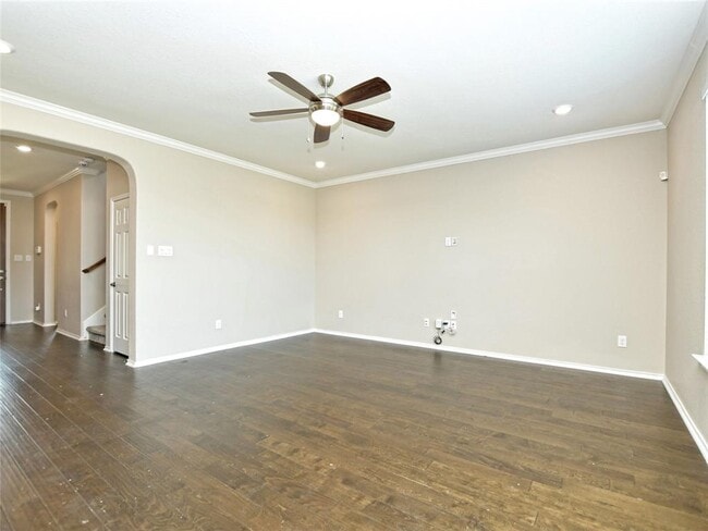 Photo - 16510 Brogan Ln