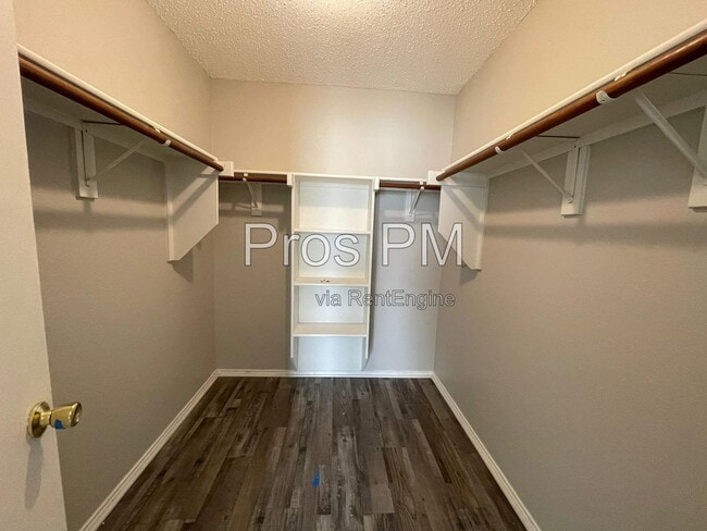 Photo - 5013 Waterford Dr