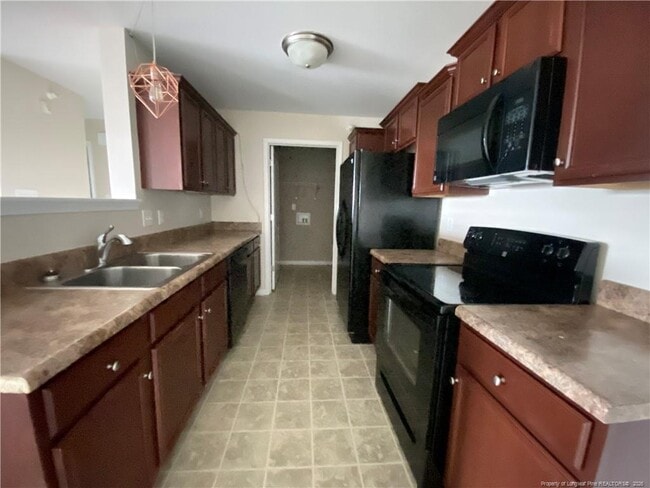 Photo - 1305 Kershaw Loop