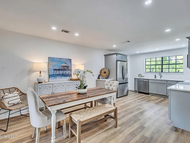 Photo - 625 Loposser Ave