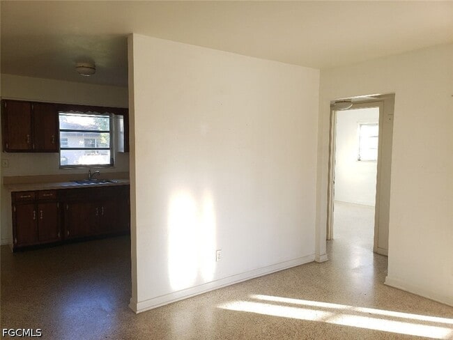 Photo - 4911 Coronado Pkwy