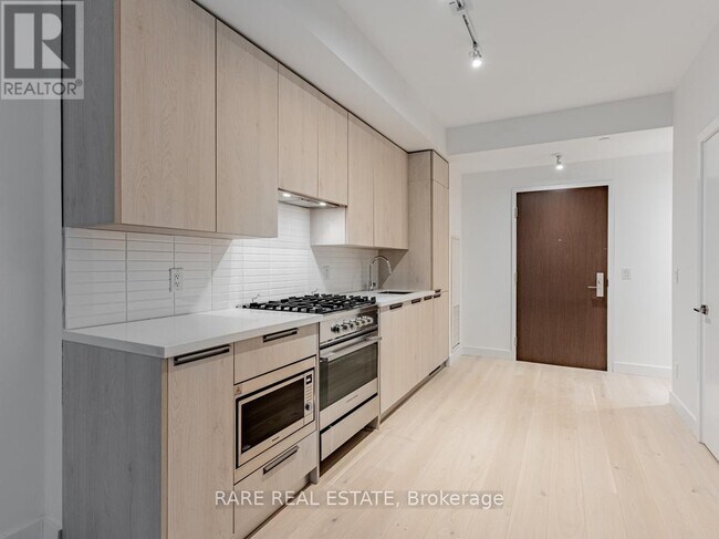 Photo - 160 Kingsway Crescent Unit 504