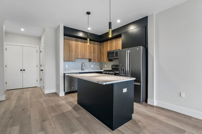 Photo - 2021 Jones Rd Unit 206