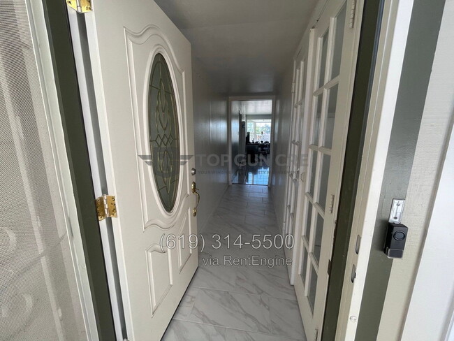 Photo - 2430 Bartel St