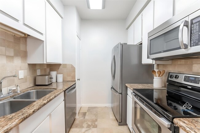 Photo - 10047 Westpark Dr Unit 49