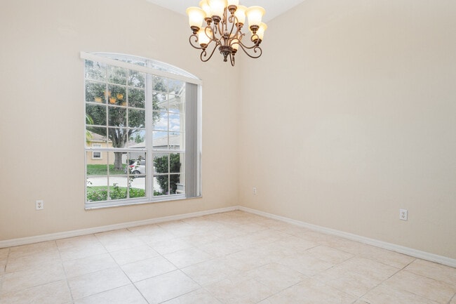 Photo - 3827 Alamanda Hills Ln