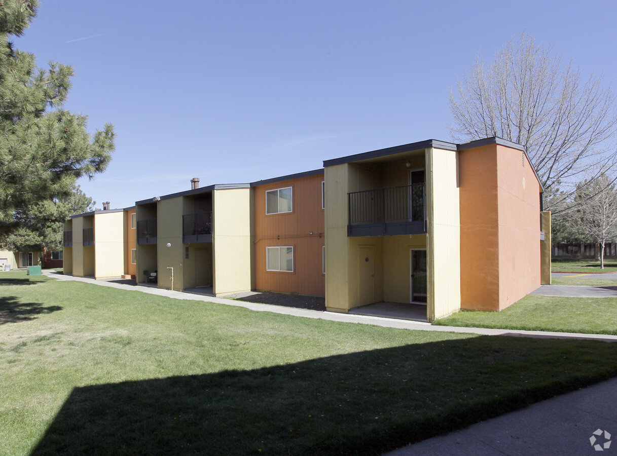 Photo - Community Garden Apartments