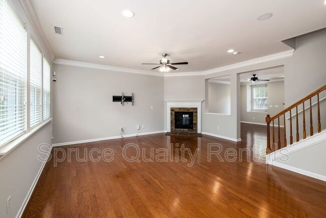 Photo - 206 Northlands Dr