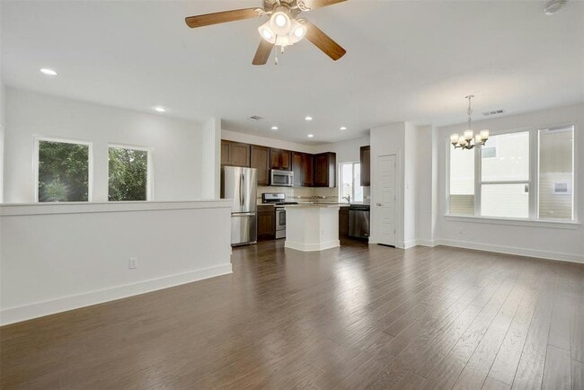 Photo - 1901 Warely Ln Unit 292C