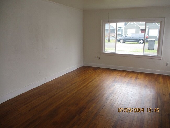 Photo - 256 Chenault Ave