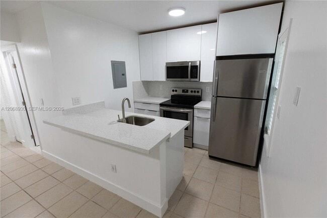 Building Photo - 3445 Franklin Ave Unit A